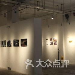 二(er)廠(chang)文(wen)創(chuang)公園 重(zhong)慶文(wen)化藝(yi)術新(xin)地標(biao)